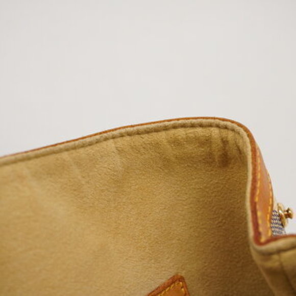 Louis Vuitton Damier Azur Hampstead MM Tote Bag - Picture 7 of 11